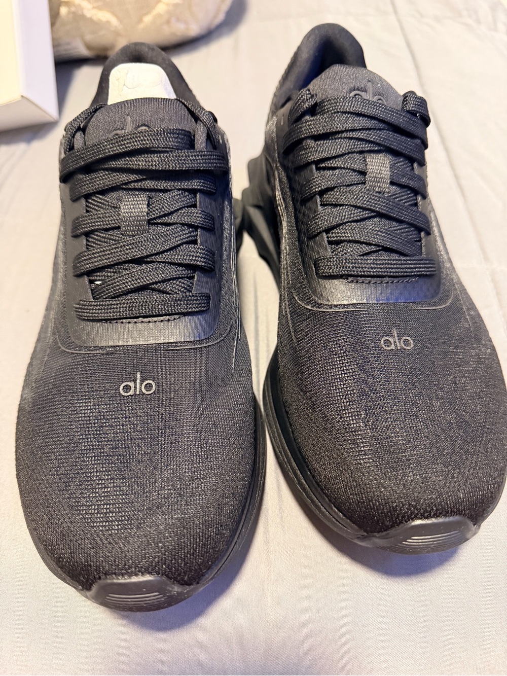 ALO Yoga Men's Black Knit Athletic Shoes